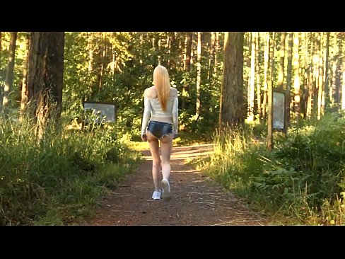 ❤️ Emakume ederra poliki mugitzen da, ez biluzik bideoa ❤ Izorratu bideoa pornoan eu.trysex.ru ❌❤