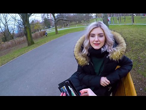 ❤️ Ezezagun baten esperma beroa irensten du diruaren truke - Eva Elfie-k parkean putz egin du ❤ Izorratu bideoa pornoan eu.trysex.ru ❌❤